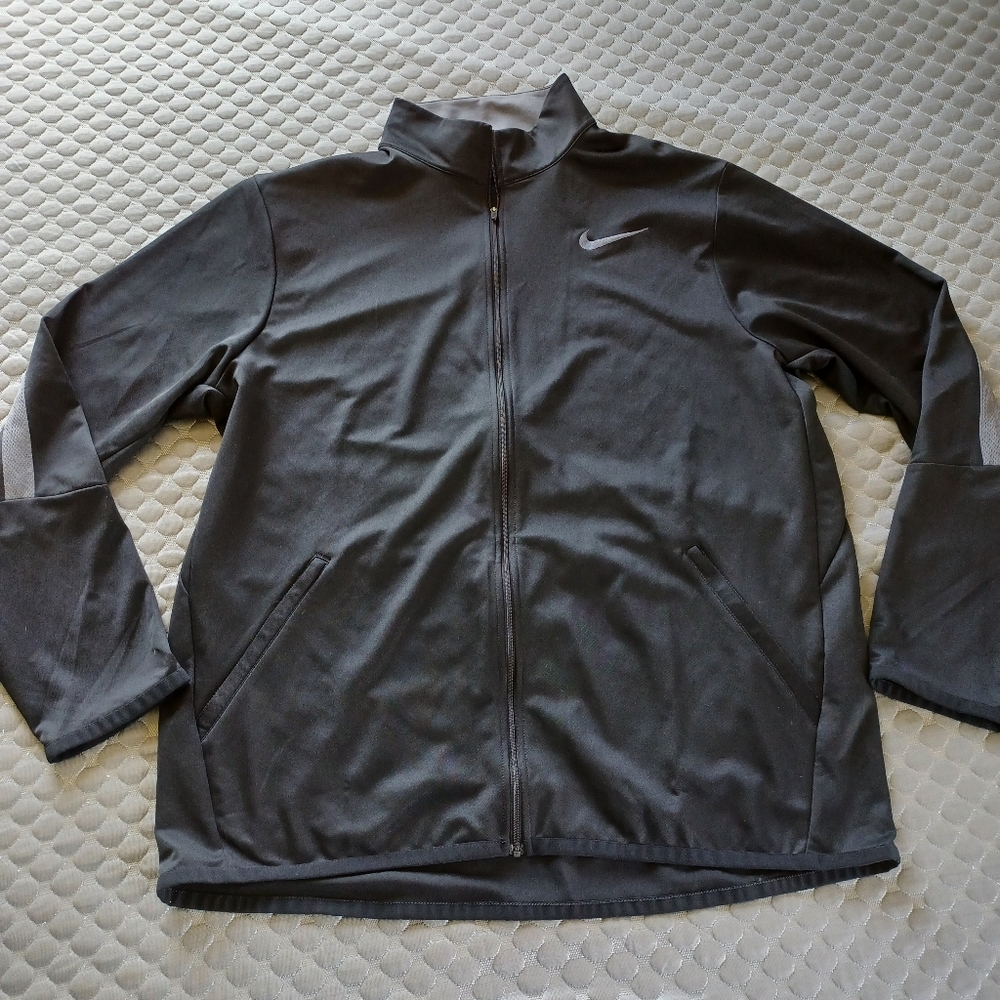 Men's Nike full zip jacket.